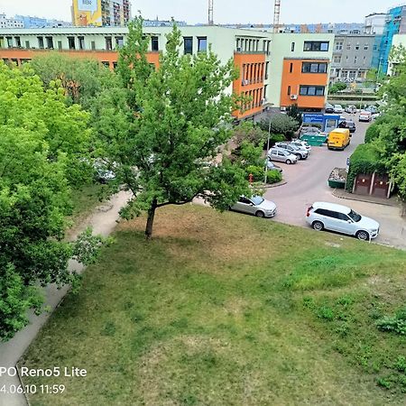 Mieszkanie 3 Pokojowe Dla Rodzin, Z Zabawkami, W Centrum Blisko Aquaparku فروتسواف المظهر الخارجي الصورة