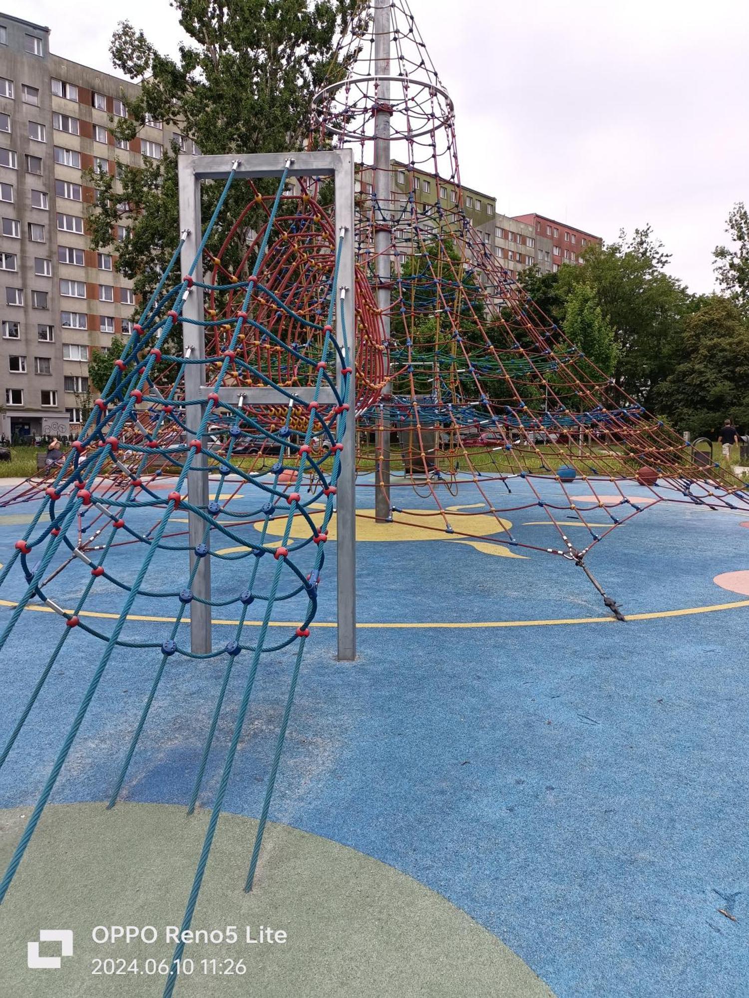 Mieszkanie 3 Pokojowe Dla Rodzin, Z Zabawkami, W Centrum Blisko Aquaparku فروتسواف المظهر الخارجي الصورة