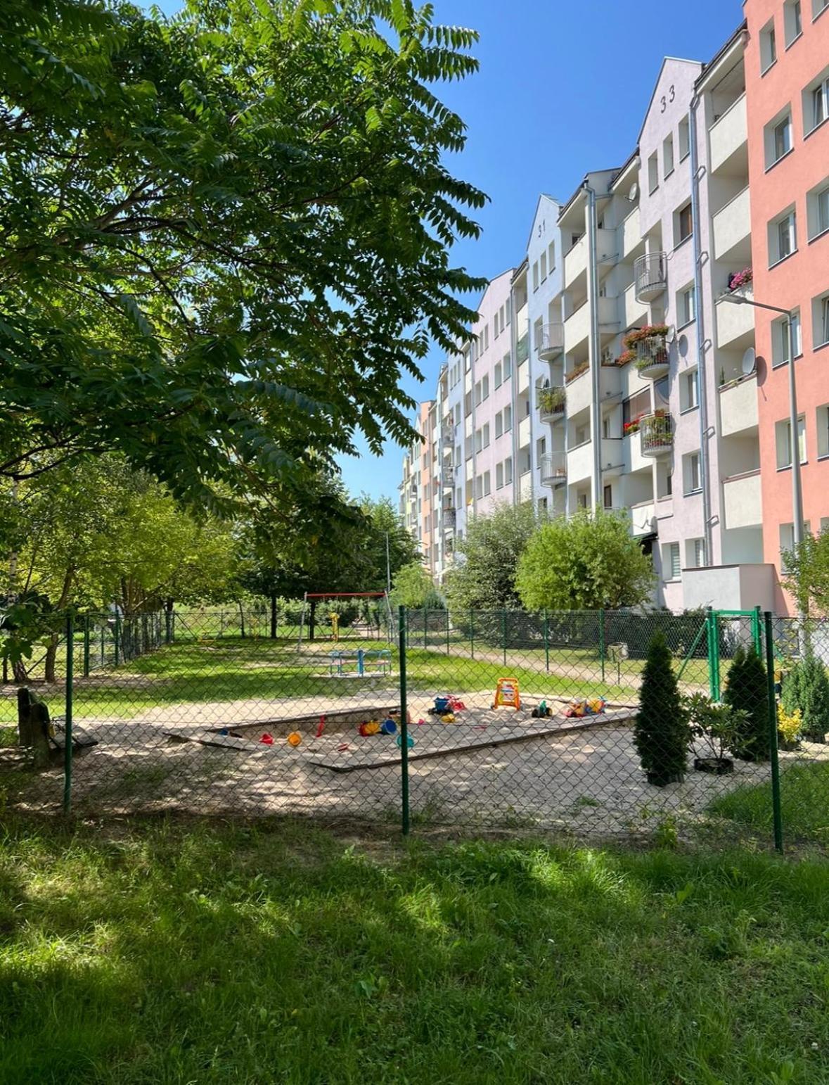 Mieszkanie 3 Pokojowe Dla Rodzin, Z Zabawkami, W Centrum Blisko Aquaparku فروتسواف المظهر الخارجي الصورة